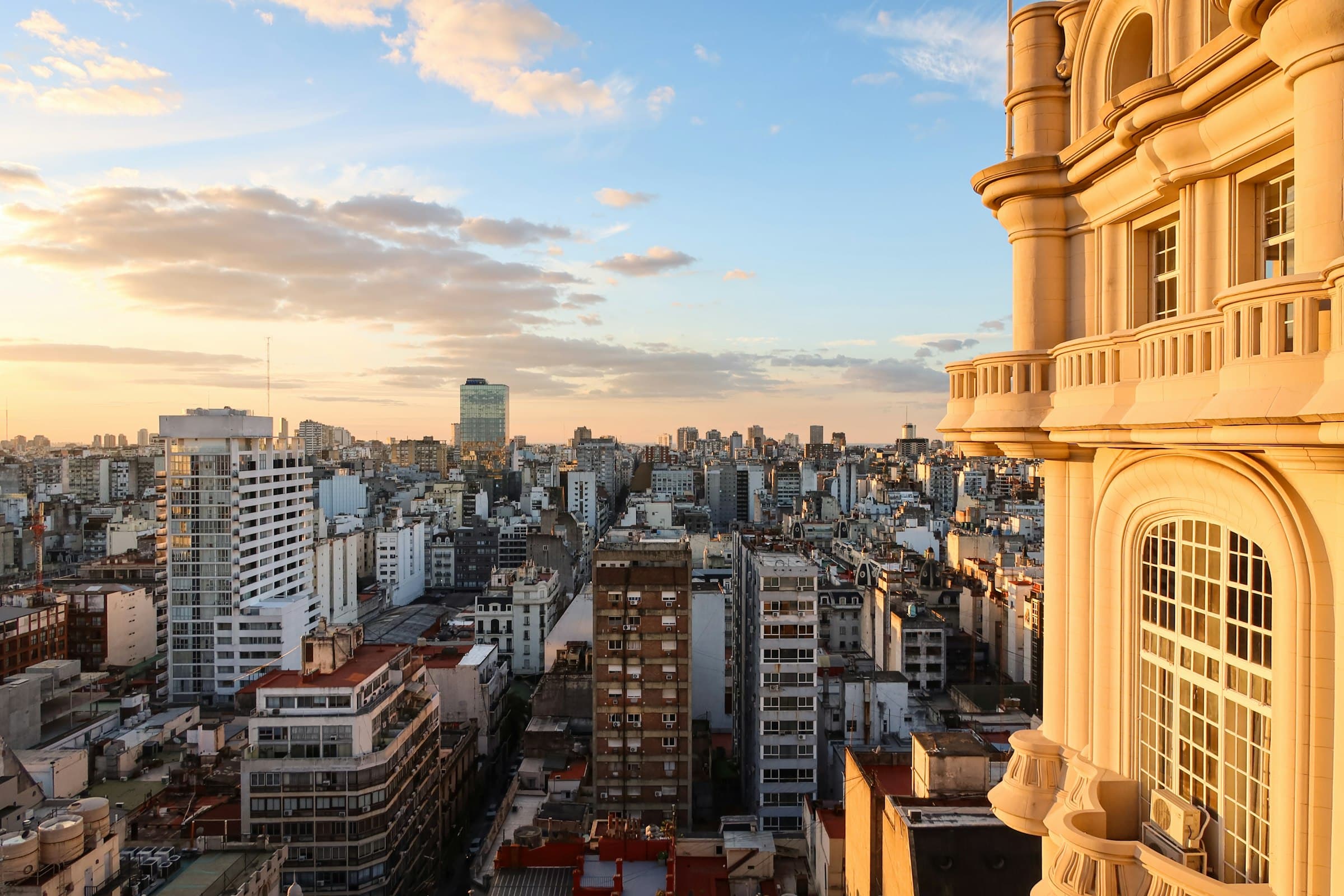 Vista aérea de Buenos Aires al atardecer